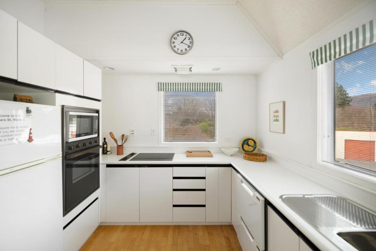 Apartament Charming Views Wanaka Zewnętrze zdjęcie